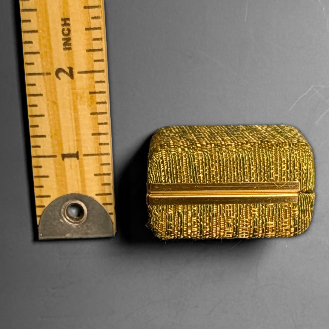 Avocado Green vintage Chanté ring box with "genuine ivory" tag inside