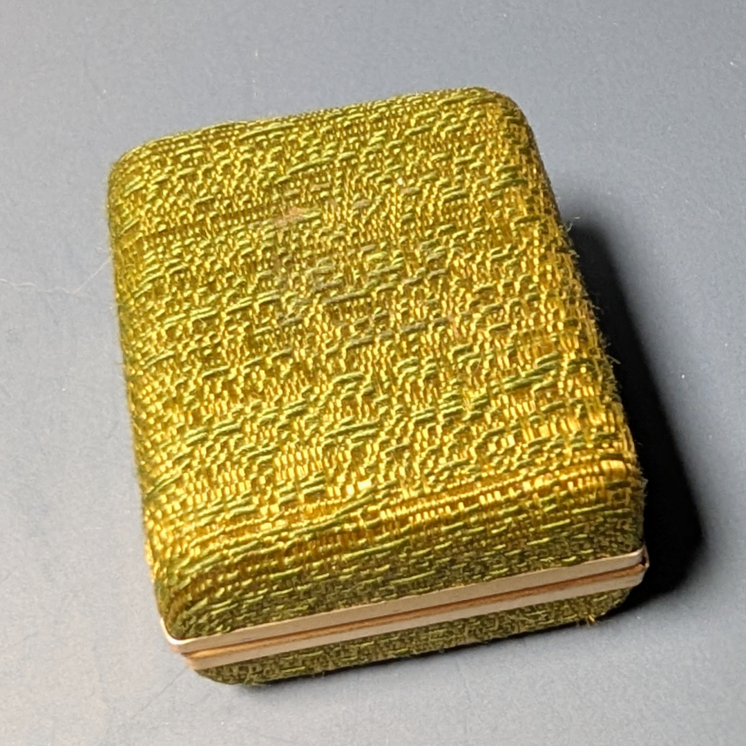 Avocado Green vintage Chanté ring box with "genuine ivory" tag inside