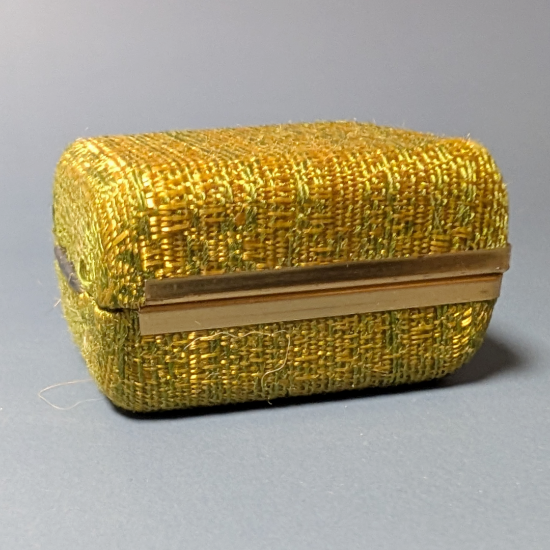 Avocado Green vintage Chanté ring box with "genuine ivory" tag inside