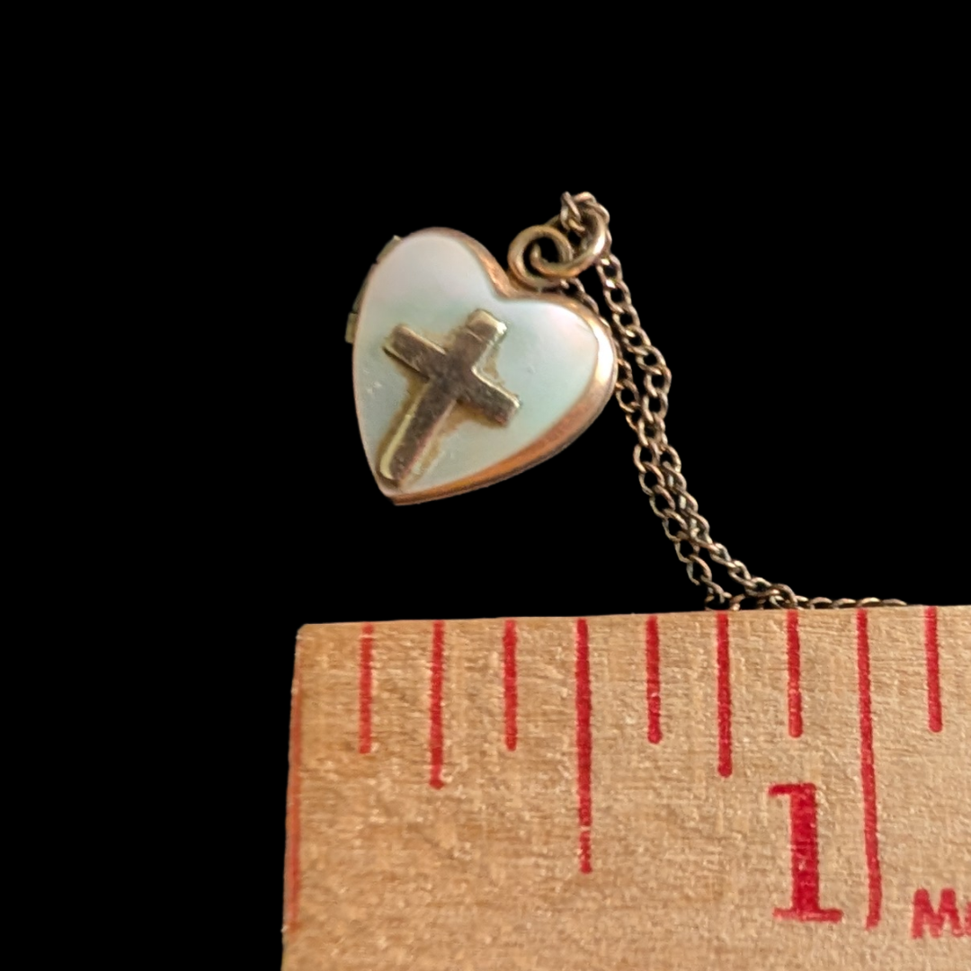 1940s/50s Mother of Pearl Heart Shaped Locket w/ Cross, incl. matching chain