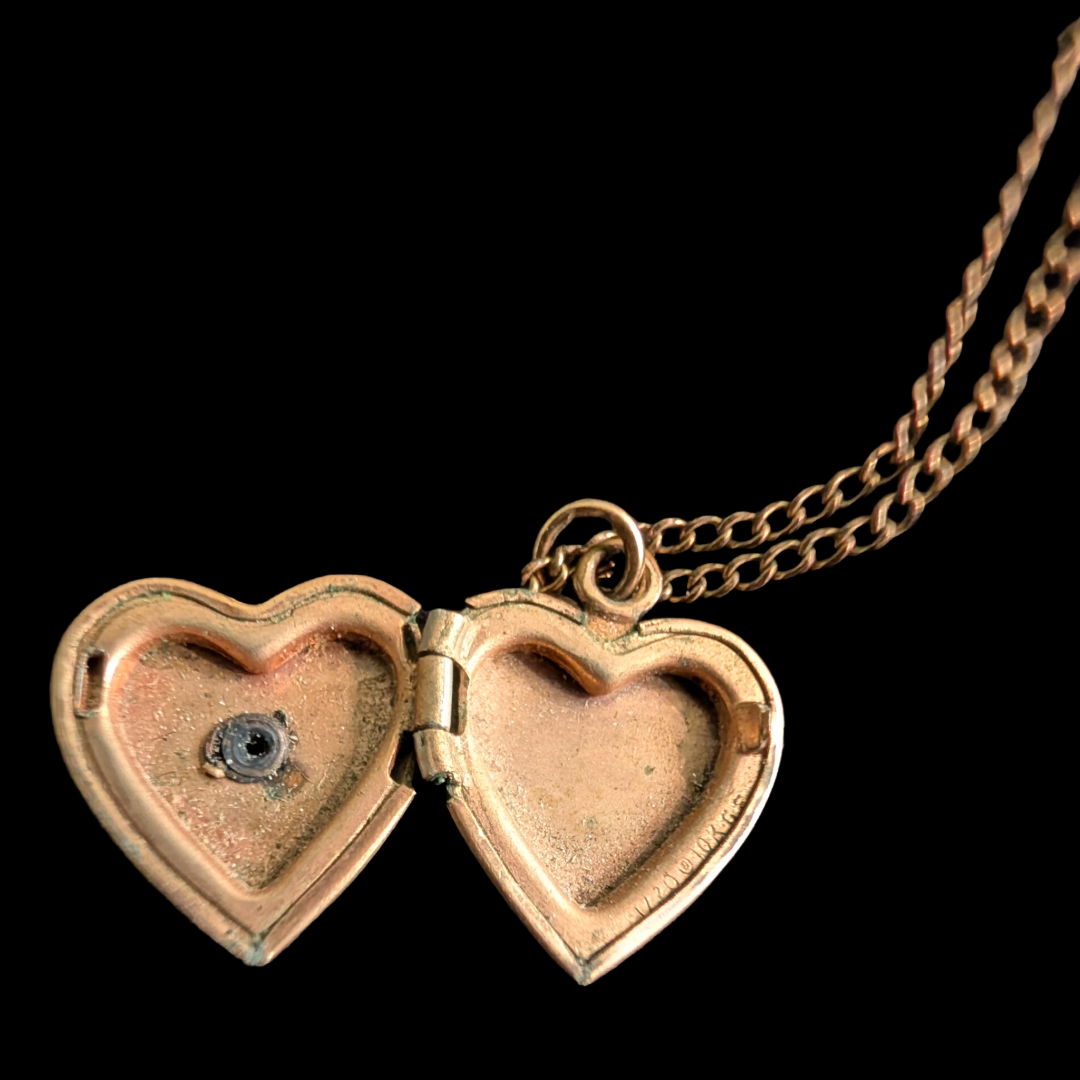1940s/50s Mother of Pearl Heart Shaped Locket w/ Cross, incl. matching chain