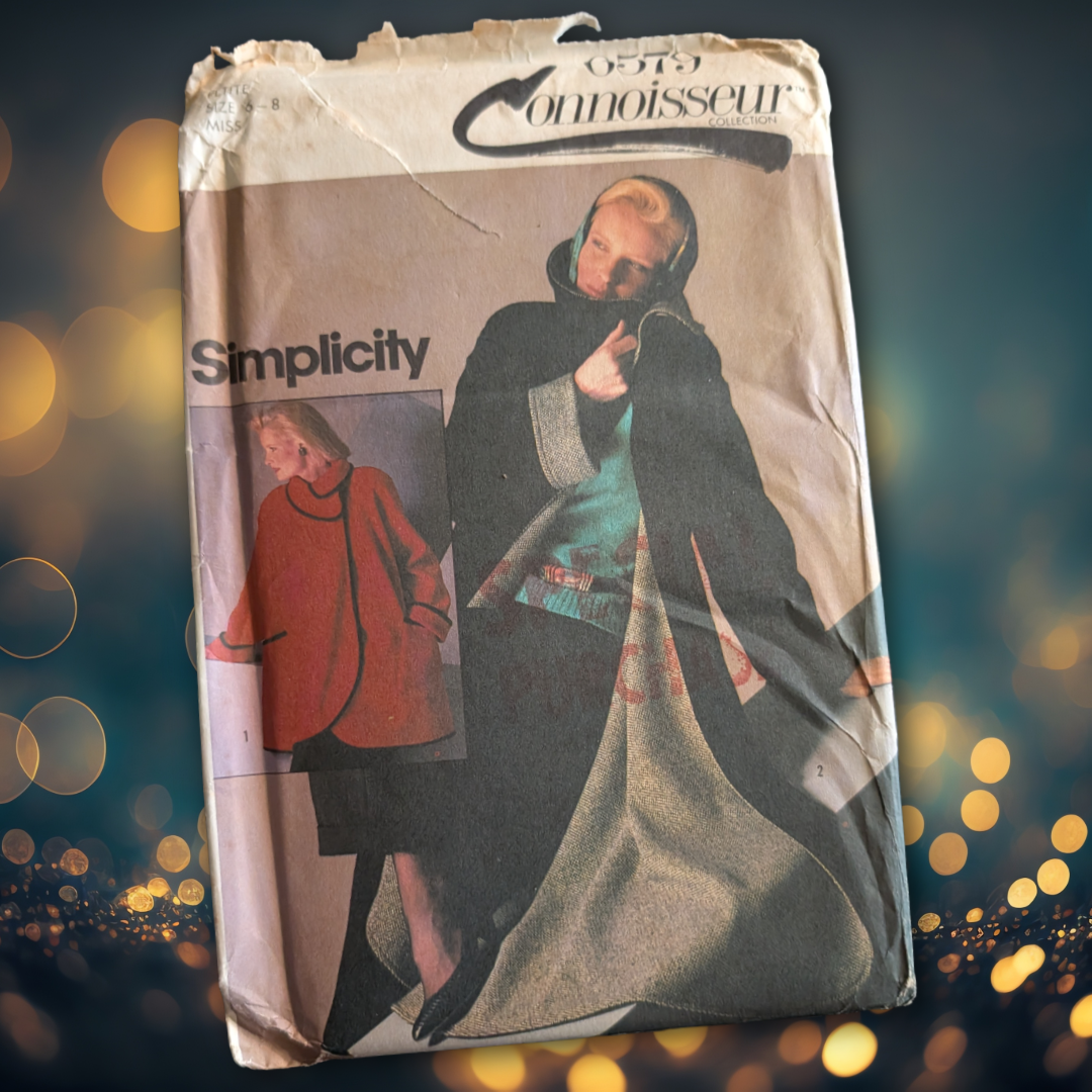 Simplicity Pattern #6579 Connoisseur Collection size 6-8, 1984, dramatic wrap/cloak