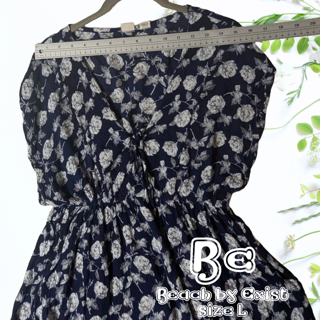 Beach By Exist sz L Navy/White Floral Rayon Casual Short Sleeve Dress