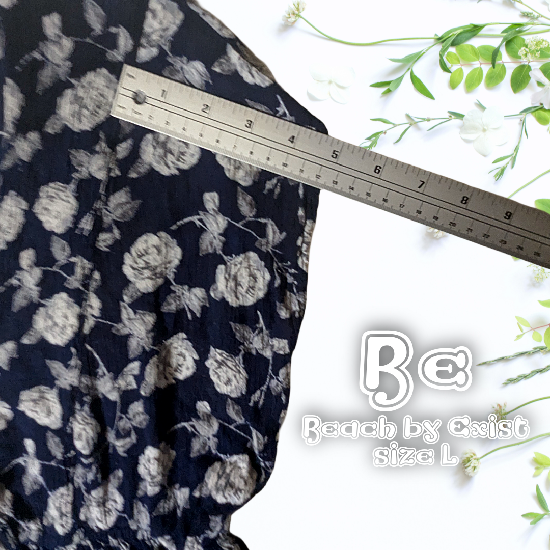 Beach By Exist sz L Navy/White Floral Rayon Casual Short Sleeve Dress