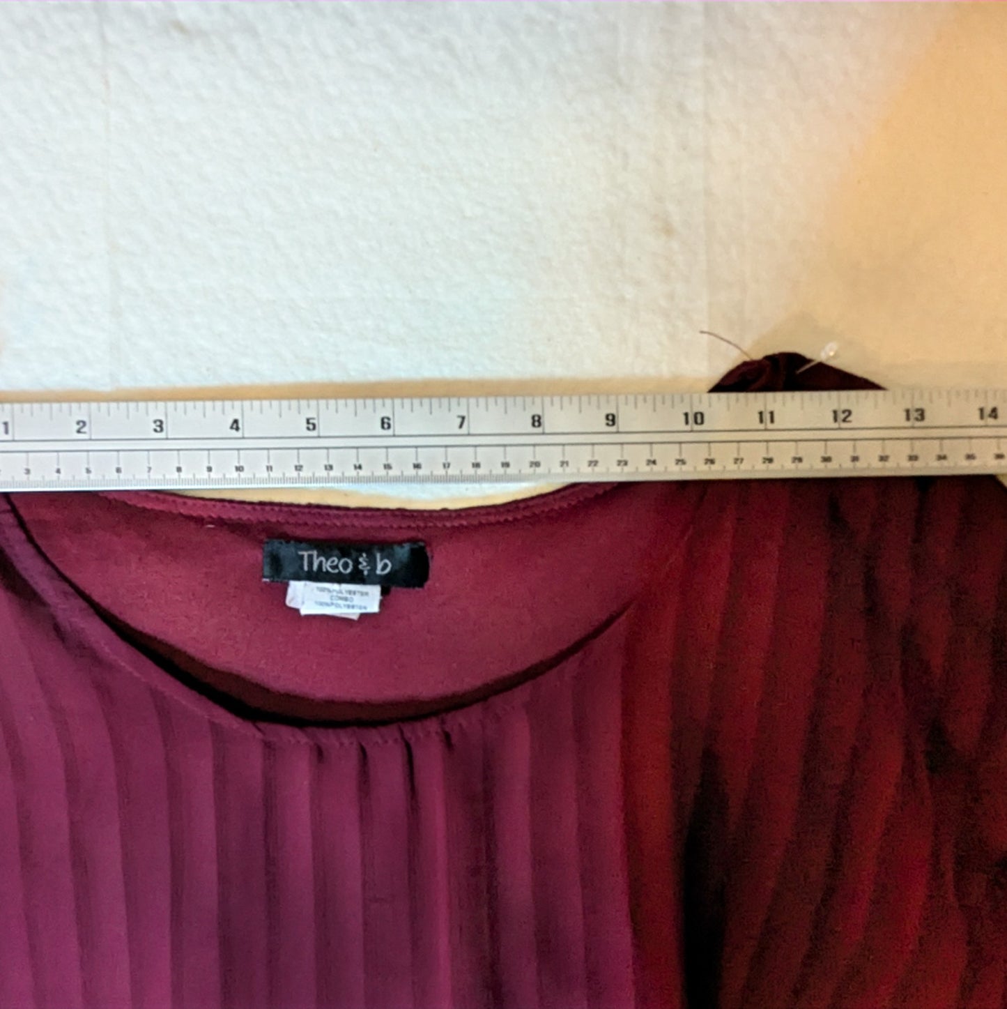 Theo & b burgundy tank with silky/swingy over layer, size XL