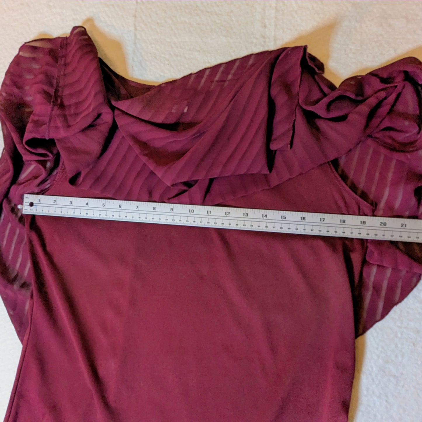 Theo & b burgundy tank with silky/swingy over layer, size XL