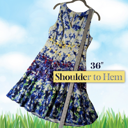 Maggy London size 8 sleeveless v-neck cocktail dress w/ watercolor-like design