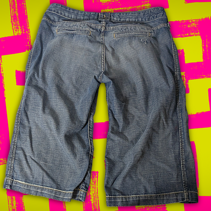 GUESS JEANS Capri Medium Blue Wash Denim US Women's 8/Jeans Size 29