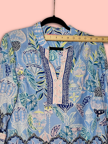 Lilly Pulitzer Marilina Tunic Top M Blue Peri Lapis Lanterns pattern