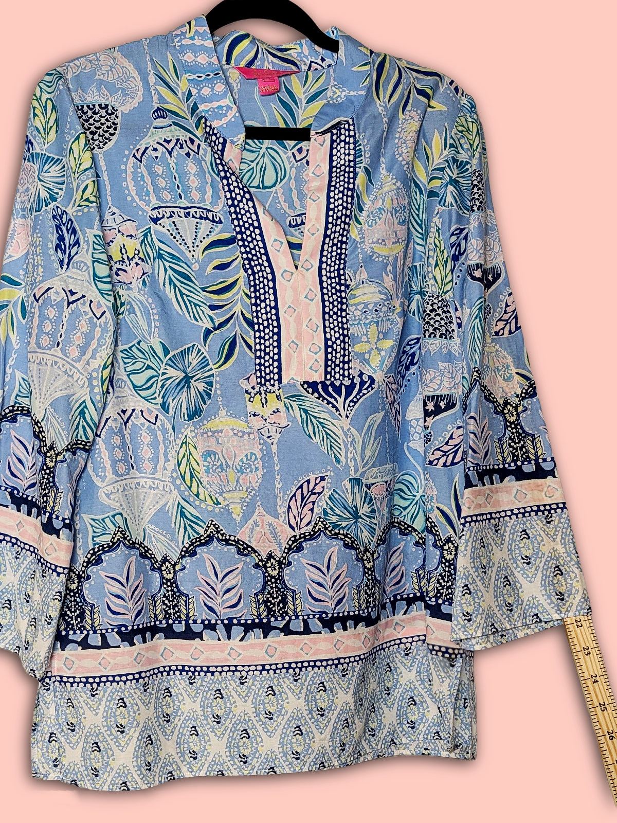 Lilly Pulitzer Marilina Tunic Top M Blue Peri Lapis Lanterns pattern