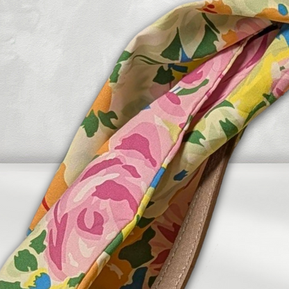 ANNE KLEIN Yellow & White Colorblock Bucket Crossbody Bag w/ Floral Scarf