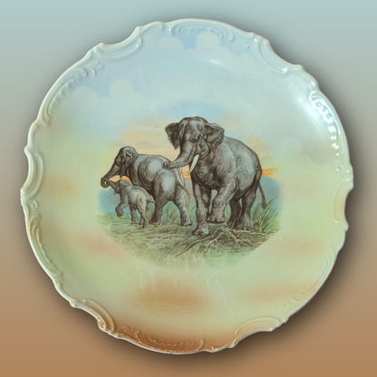 Elephant Family Lehmann & Sohn elegant early 20th century plate